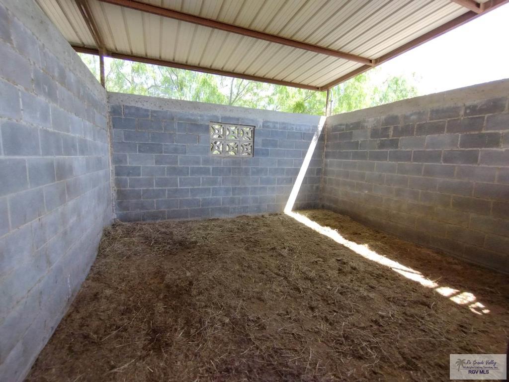 4 -15x15 horse stables!